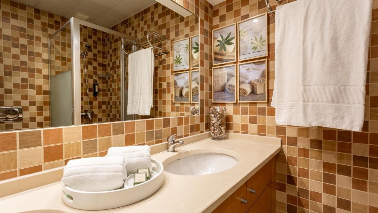 Divine Marina Apartment W/ Pool & Garden By Lovelystay Quarteira Ngoại thất bức ảnh